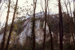 1990_75
