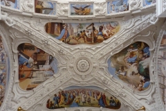 chiesa S Lucio, Lain
