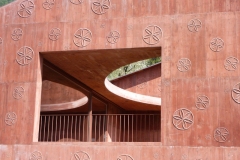 Scharans, casa-atelier Bardill, opera arch. Valerio Olgiati (2007)